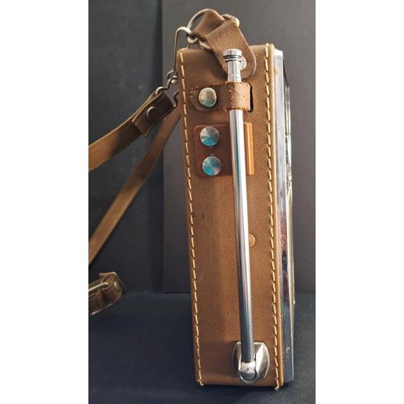 Vtg GE General Electric Portable Radio NICE AM/FM Transistor P-975F Works - Picture 3 of 8